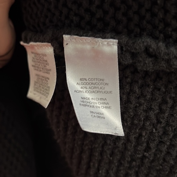 Beautiful Heavy Sweater - Picture 5 of 6